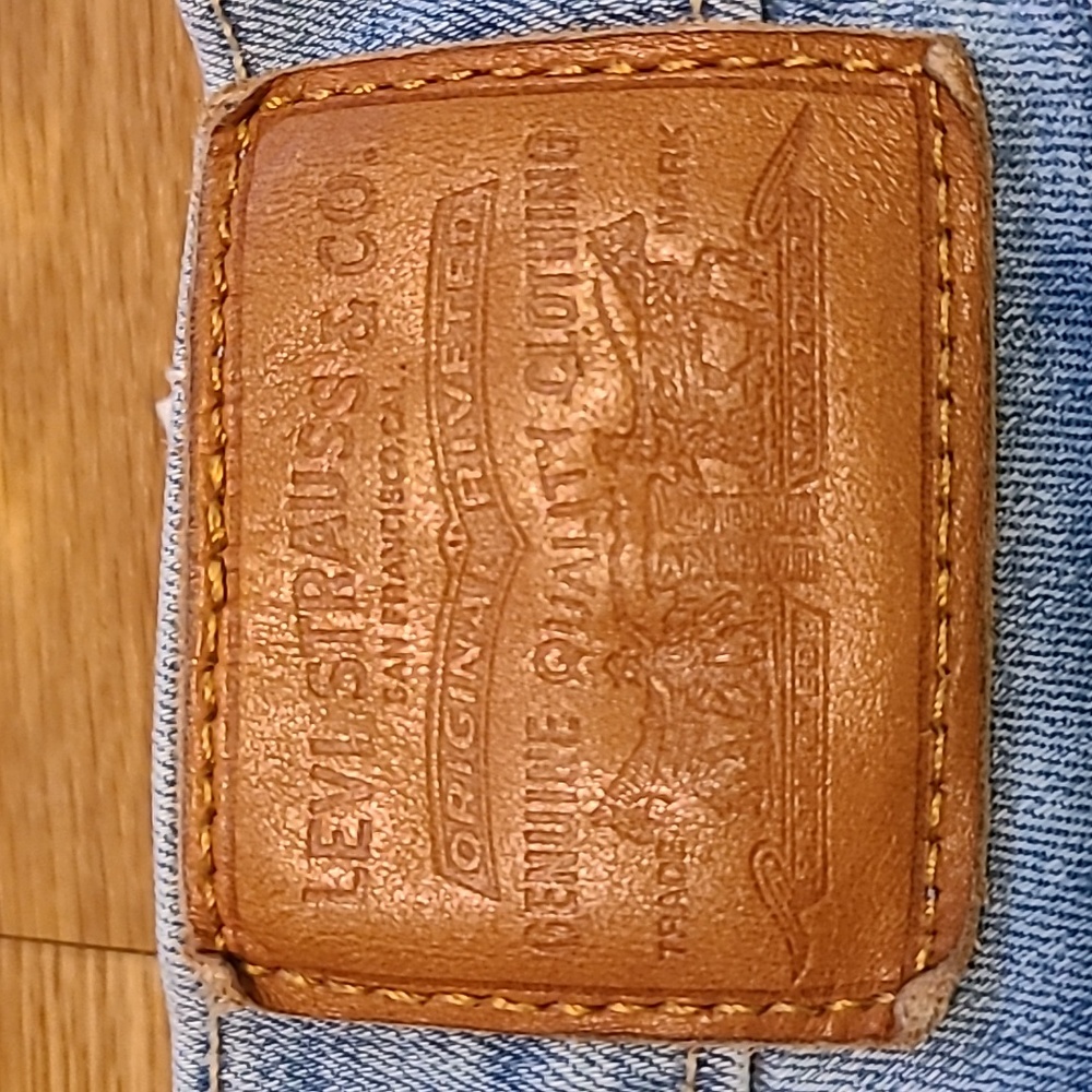 LEVI'S BIG E PREMIUM BOOTCUT LIGHT WASH, 2018 LIKE NEW FADED JEANS 27x24 - Picture 7 of 8